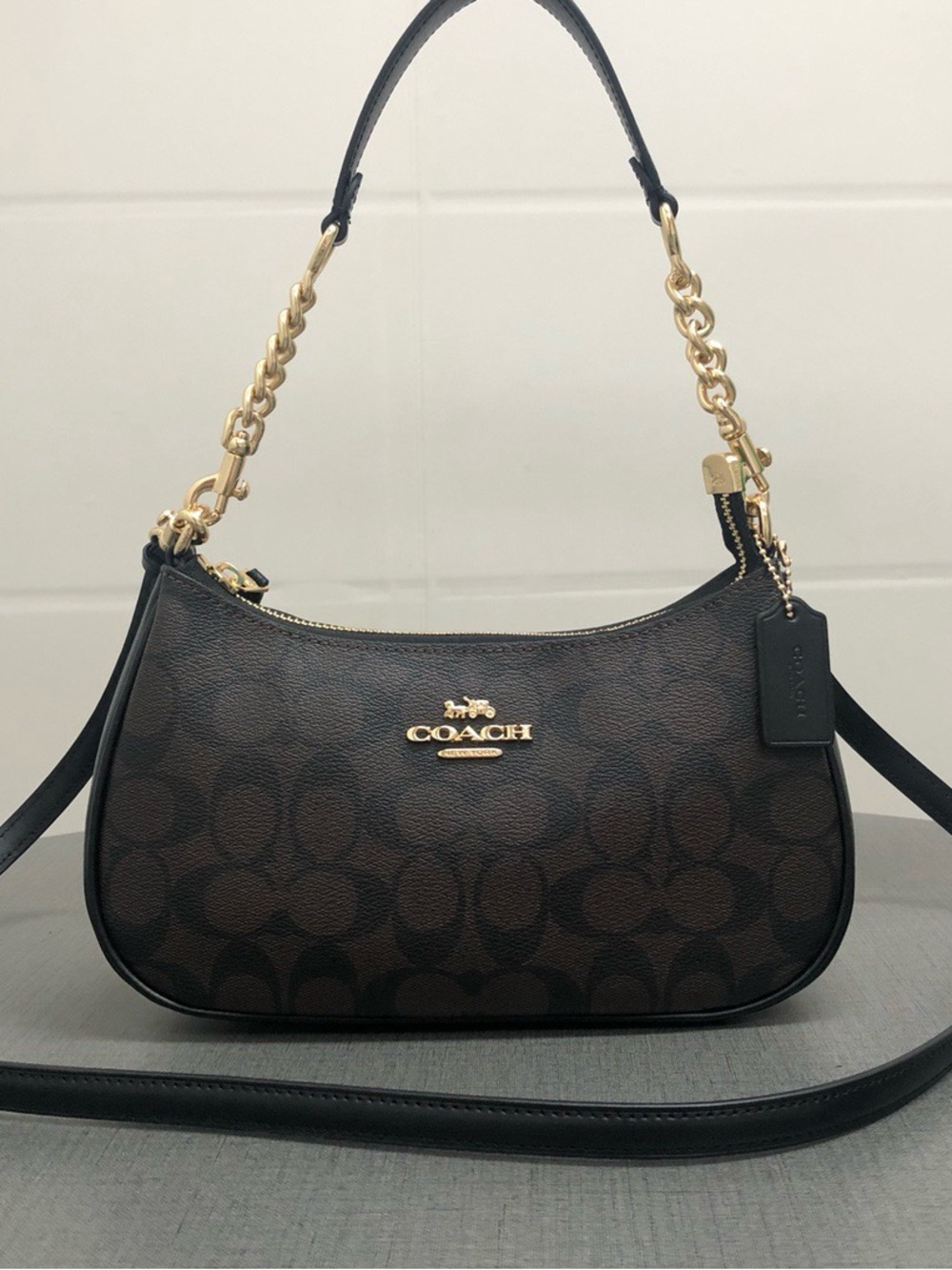 COACH Women's Signature Canvas Shoulder Bag in Dark Brown
